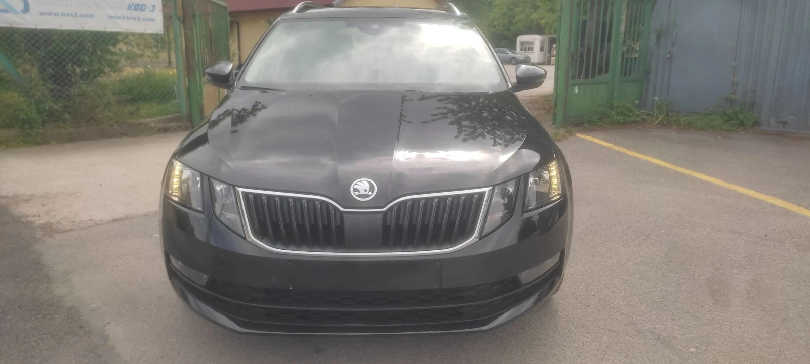 Skoda Octavia 1.5G-TEC, снимка 2 - Автомобили и джипове - 55143527