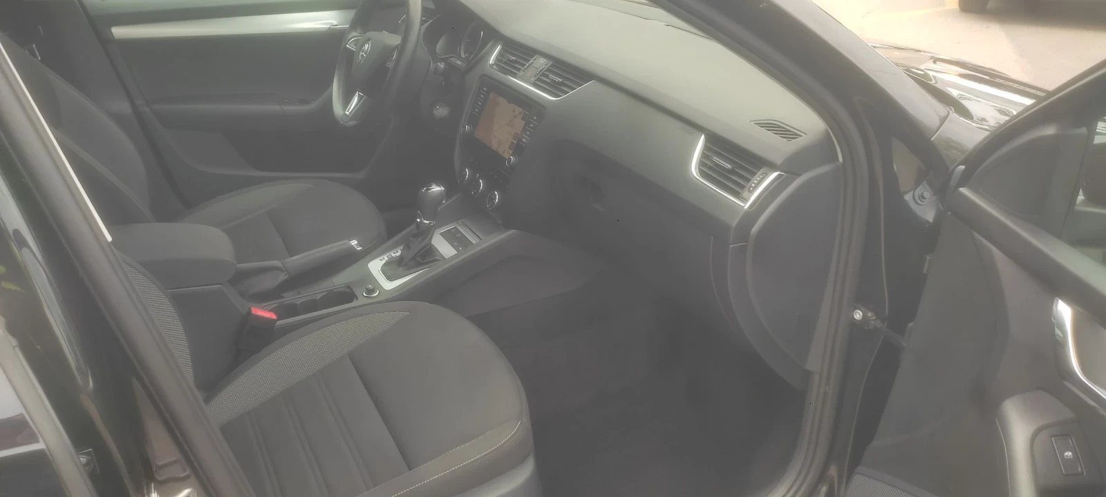 Skoda Octavia 1.5G-TEC, снимка 11 - Автомобили и джипове - 55143527