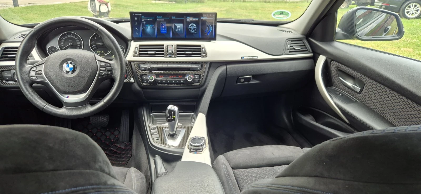 BMW 320 xDrive, снимка 12 - Автомобили и джипове - 55385786