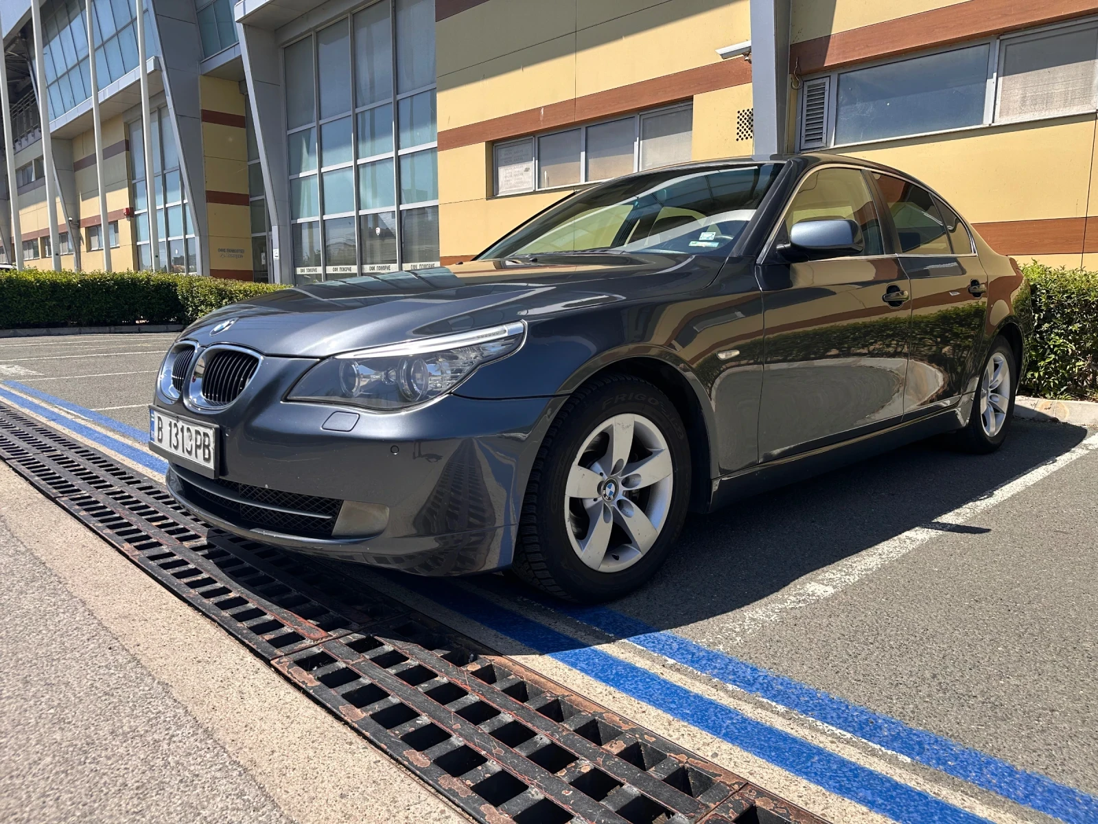 BMW 525 3.0D LCI, снимка 2 - Автомобили и джипове - 55475950