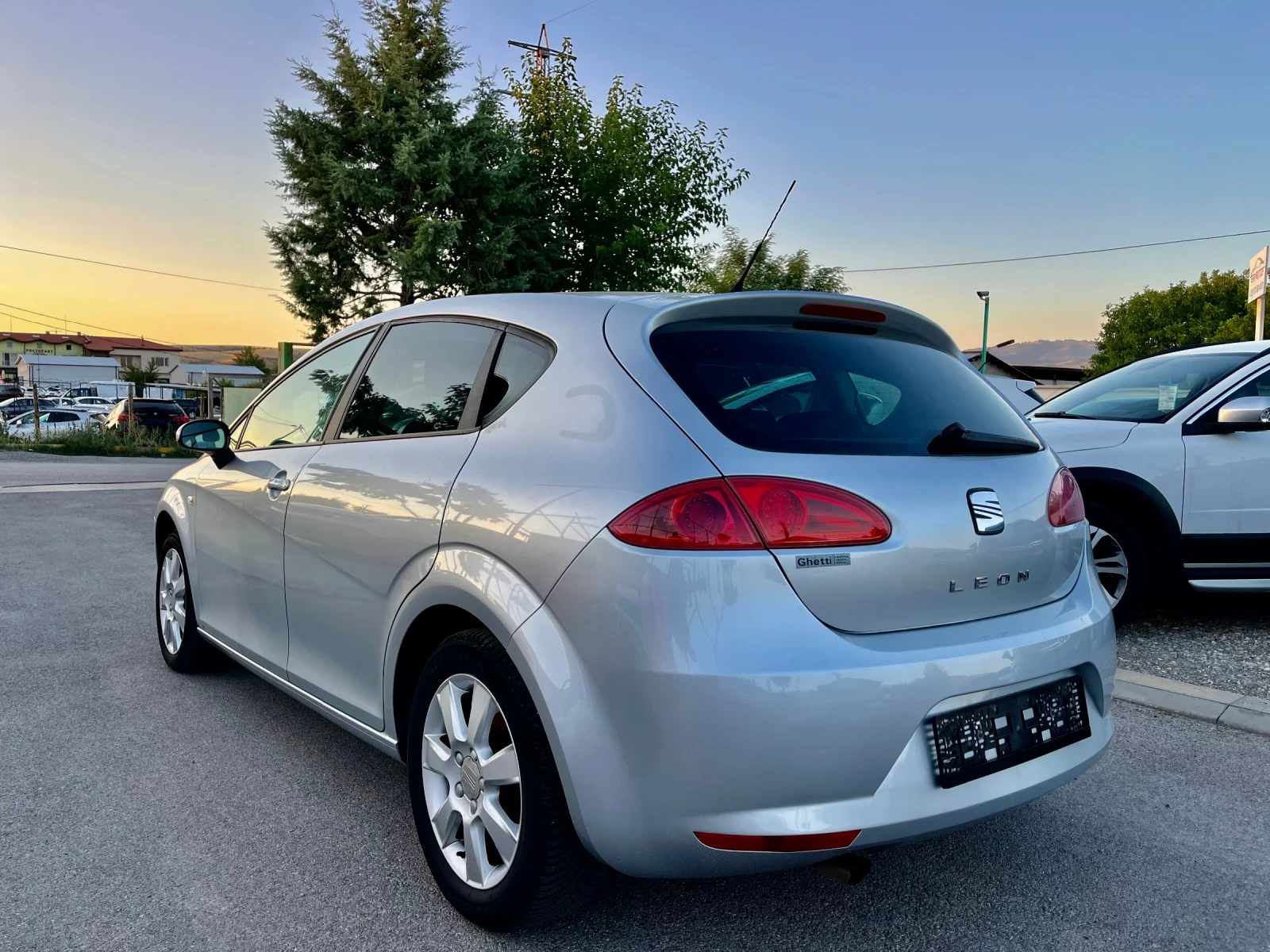 Seat Leon 1.6 SR - 102кс / GPL, снимка 5 - Автомобили и джипове - 55485773