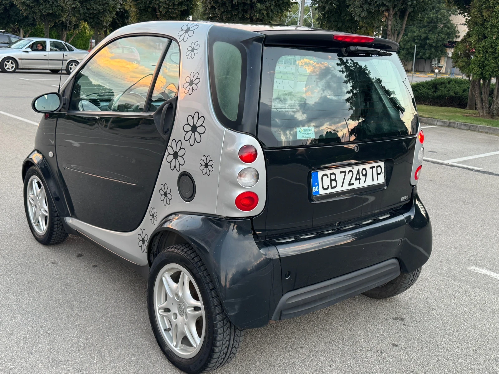 Smart Fortwo, снимка 2 - Автомобили и джипове - 55881781