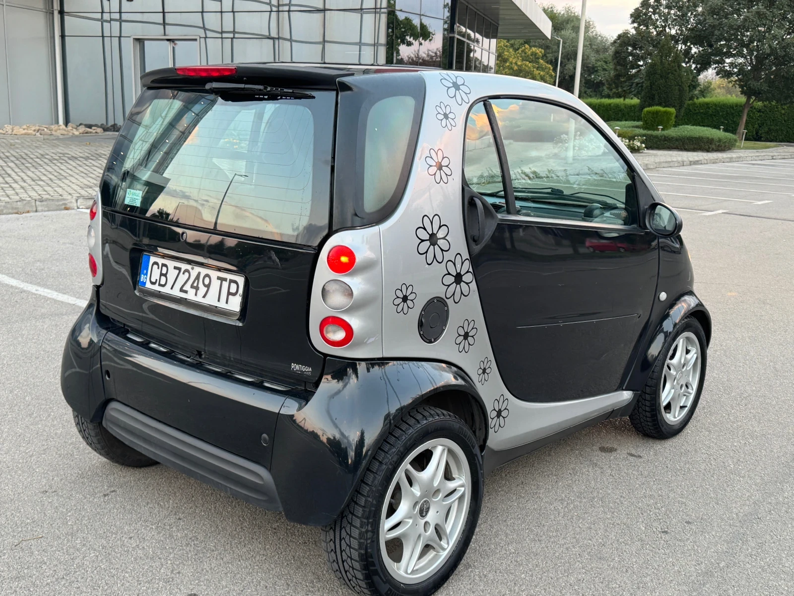 Smart Fortwo, снимка 4 - Автомобили и джипове - 55881781