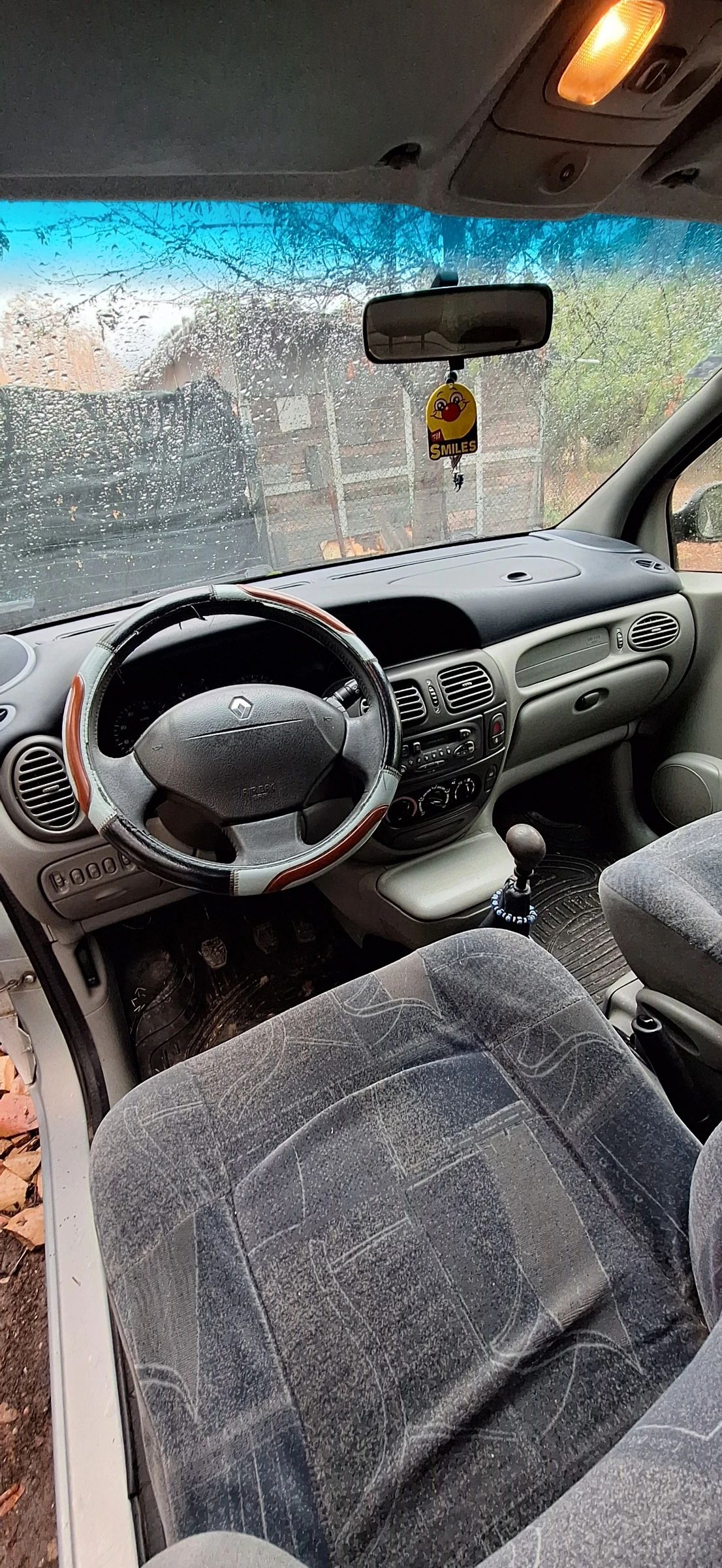 Renault Megane Scenic , снимка 8 - Автомобили и джипове - 56058263
