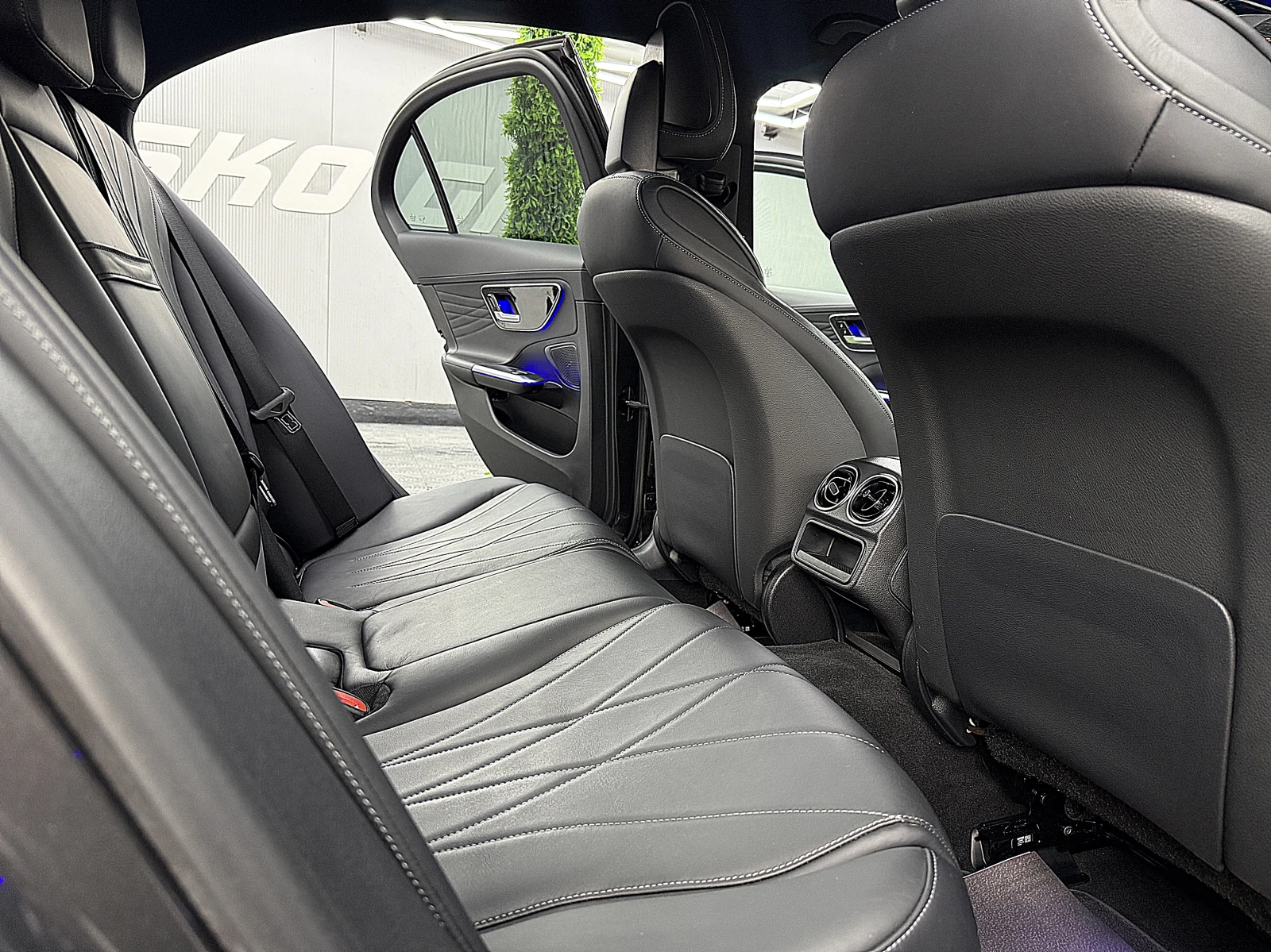 Mercedes-Benz C 300 AMG-line/3D-kamera/KeylessGo/TOP!!!�������� ������ | Mobile.bg � ����������� 13