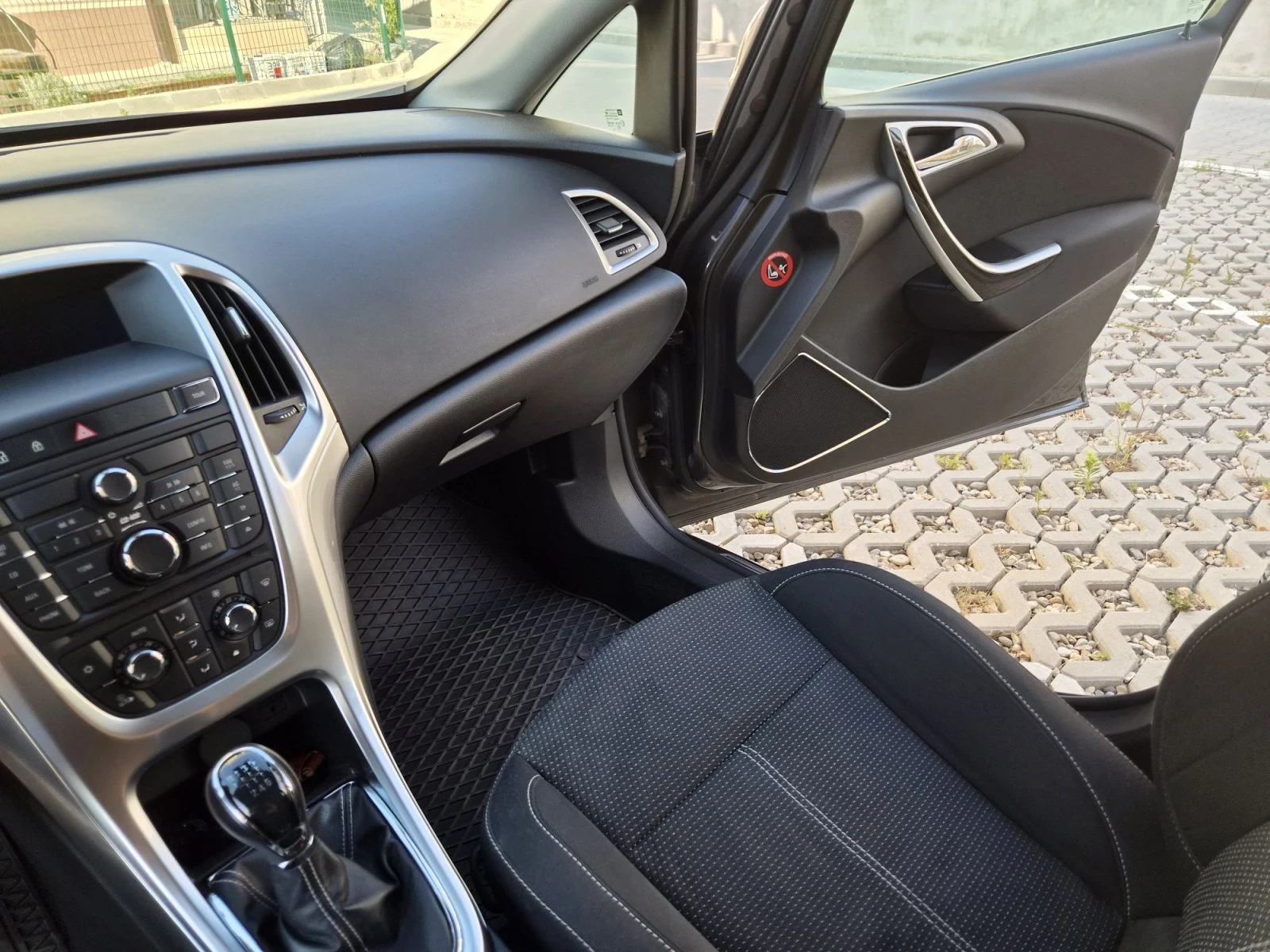 Opel Astra, снимка 10 - Автомобили и джипове - 56735029