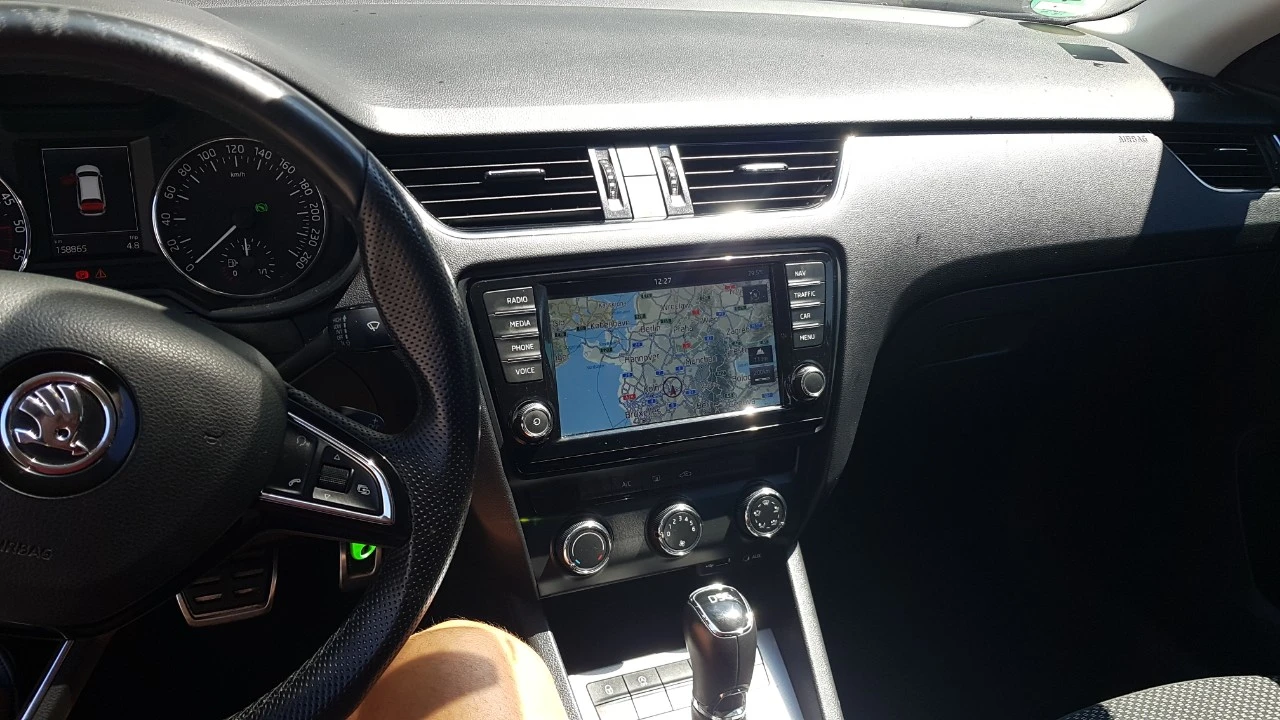 Skoda Octavia, снимка 9 - Автомобили и джипове - 56739963