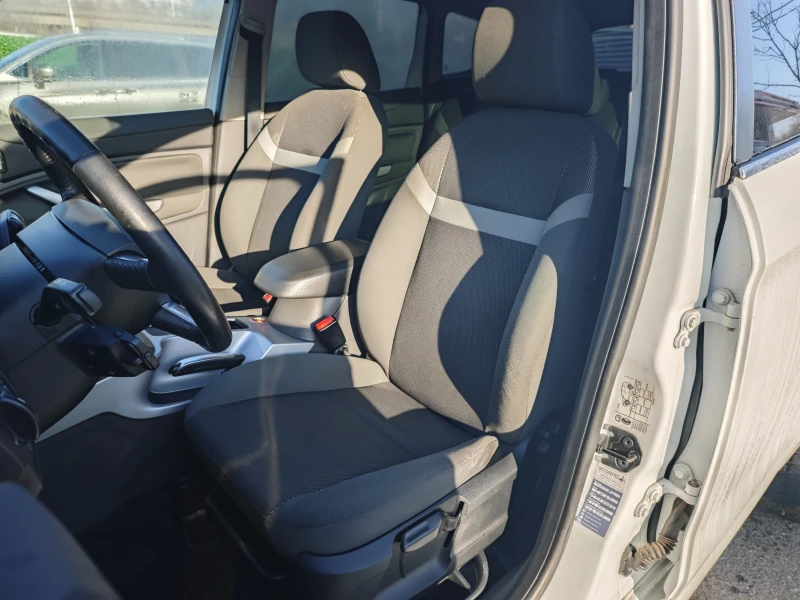 Ford Kuga, снимка 8 - Автомобили и джипове - 52748391