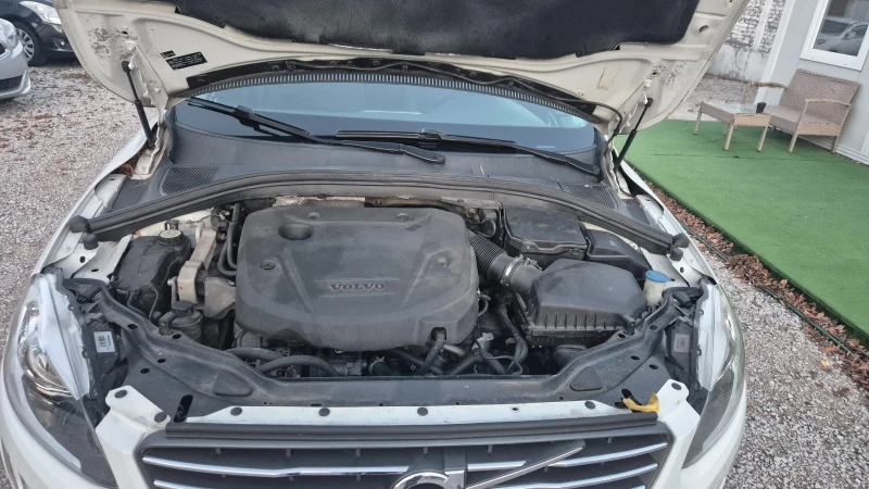 Volvo XC60 2, 0D T4, снимка 9 - Автомобили и джипове - 52771842