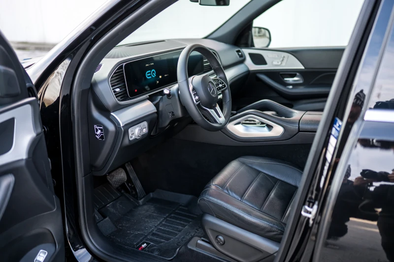 Mercedes-Benz GLE 350 de/AMG/4Matic/Панорама/Камера 360/9G-Tronic, снимка 8 - Автомобили и джипове - 52891484