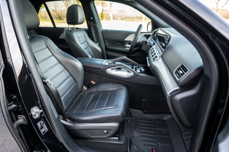 Mercedes-Benz GLE 350 de/AMG/4Matic/Панорама/Камера 360/9G-Tronic, снимка 12 - Автомобили и джипове - 52891484