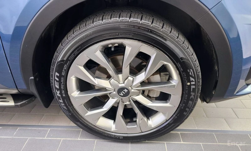 Kia Sorento, снимка 5 - Автомобили и джипове - 53009118