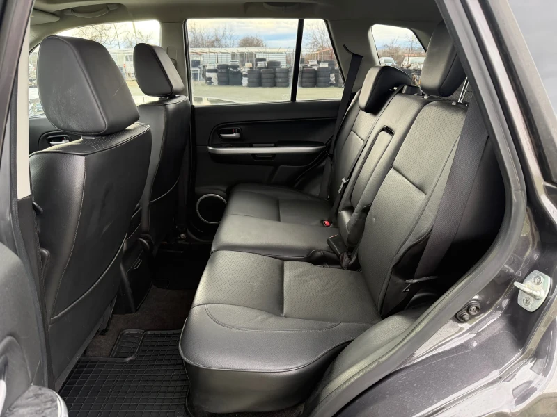 Suzuki Grand vitara 2.4, снимка 11 - Автомобили и джипове - 53288221
