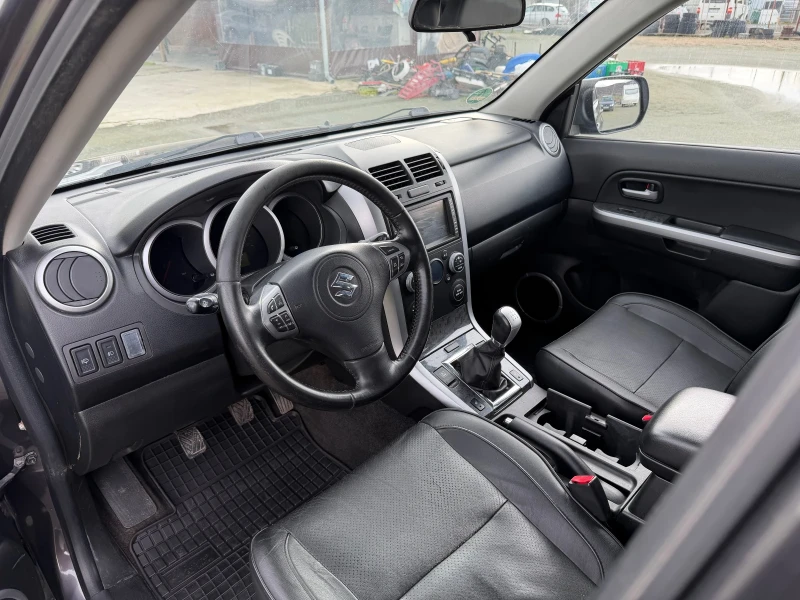 Suzuki Grand vitara 2.4, снимка 9 - Автомобили и джипове - 53288221