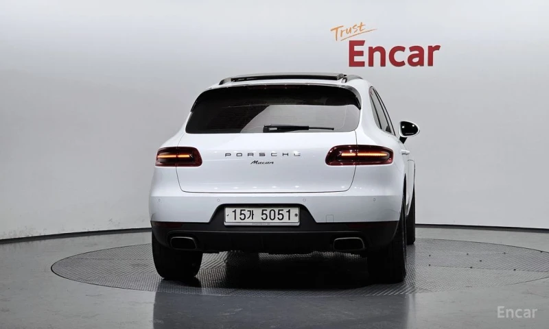 Porsche Macan, снимка 4 - Автомобили и джипове - 53304529