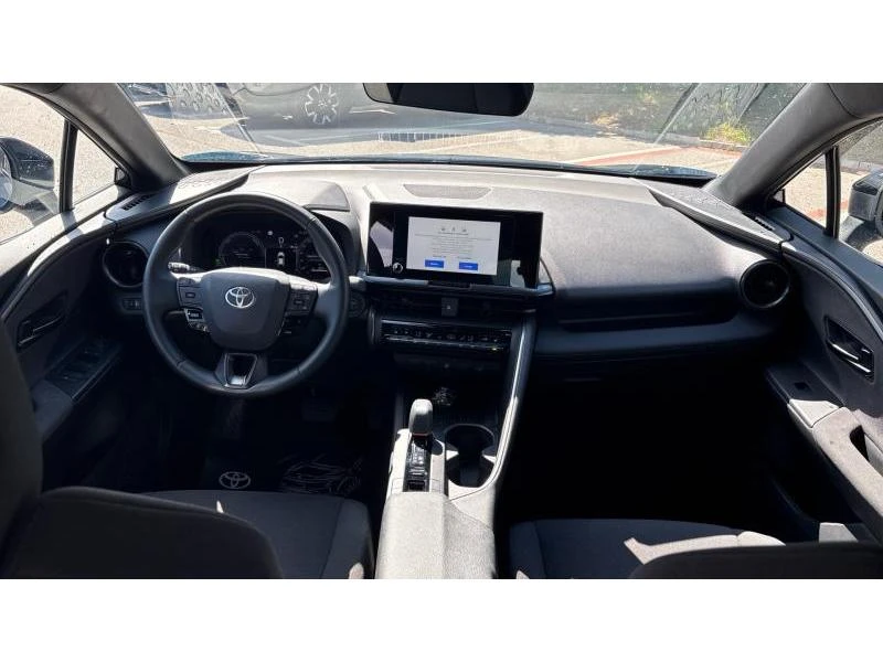 Toyota C-HR 2.0 PHEV COOL, снимка 8 - Автомобили и джипове - 55257149