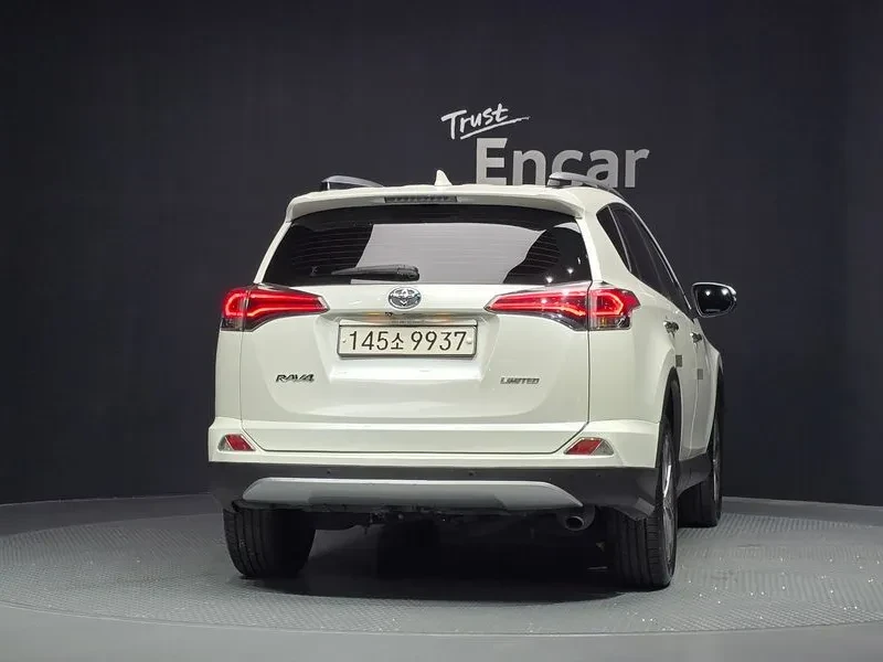 Toyota Rav4  2.5 2Wd, снимка 4 - Автомобили и джипове - 55748389