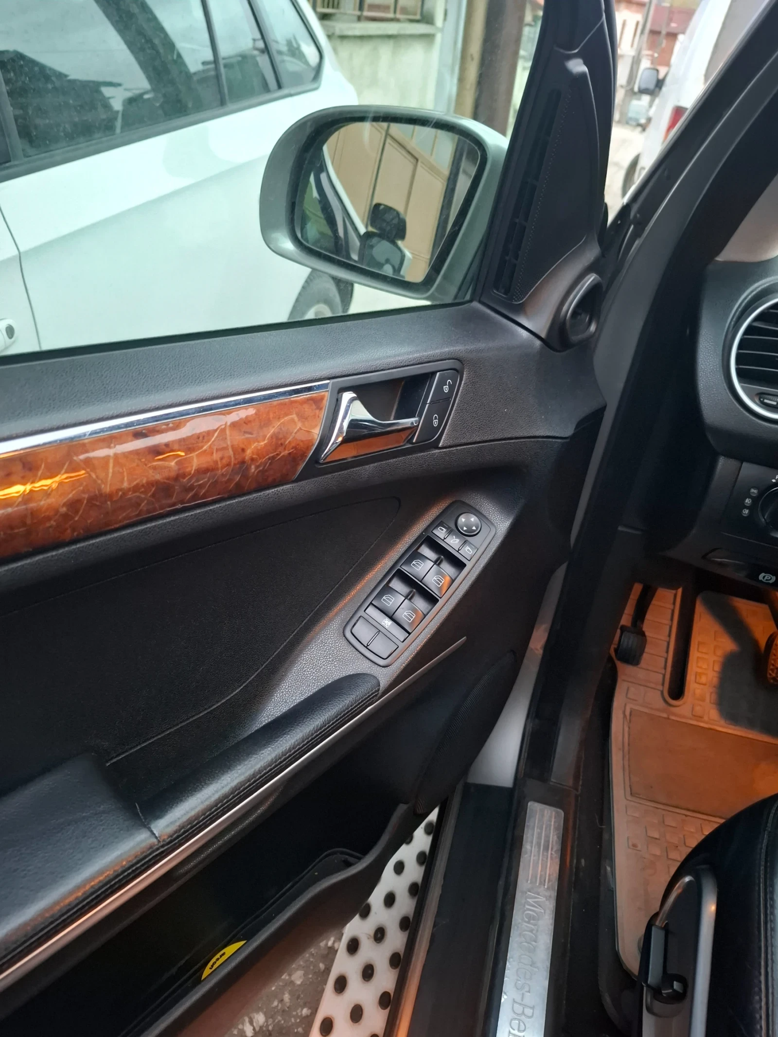 Mercedes-Benz ML 320 320 дизел - изображение 4