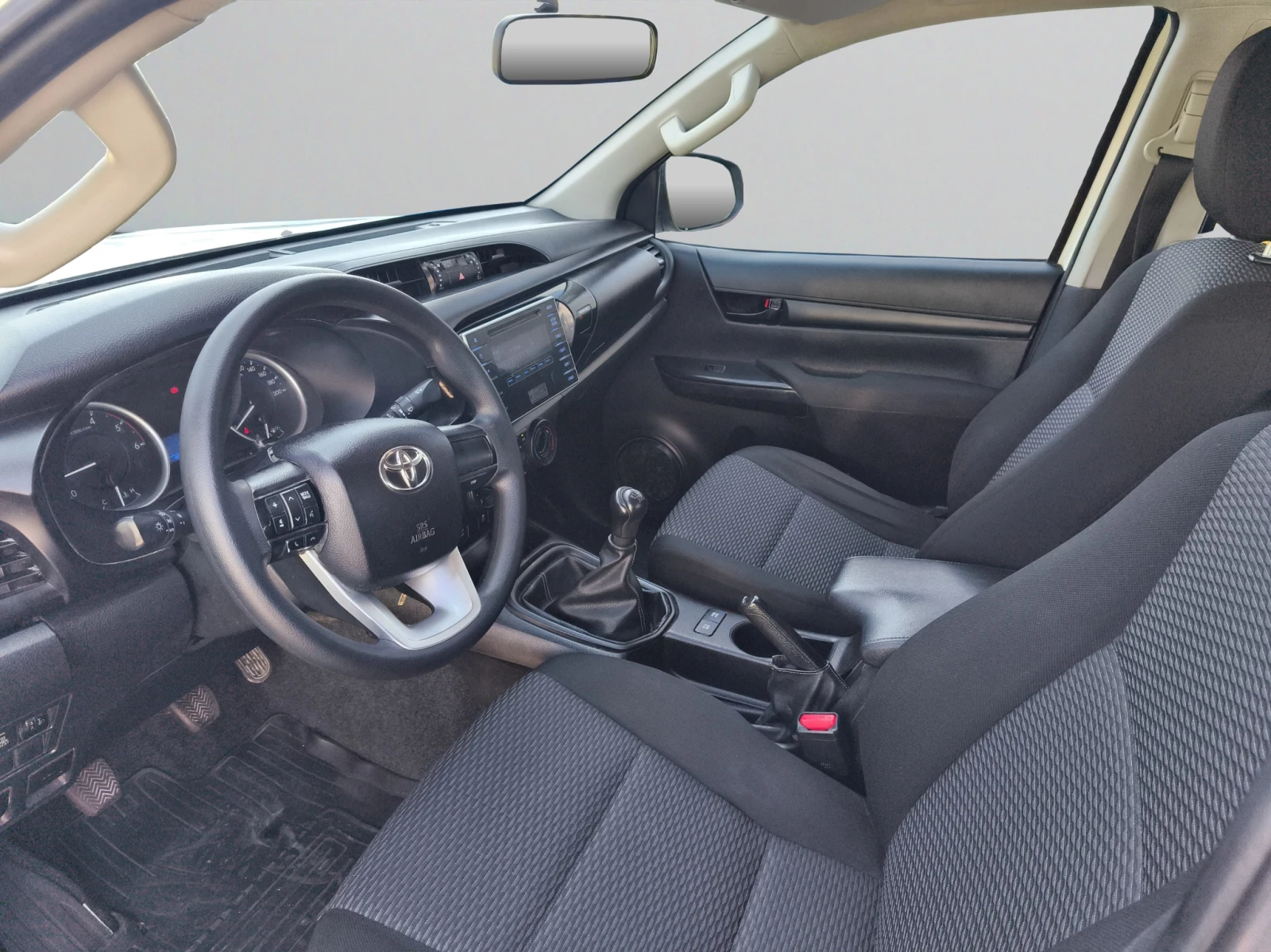 Toyota Hilux DOUBLE-CAB 2.4 D-4D 150HP 4x4 BVM6 E6/2005R08 - изображение 10