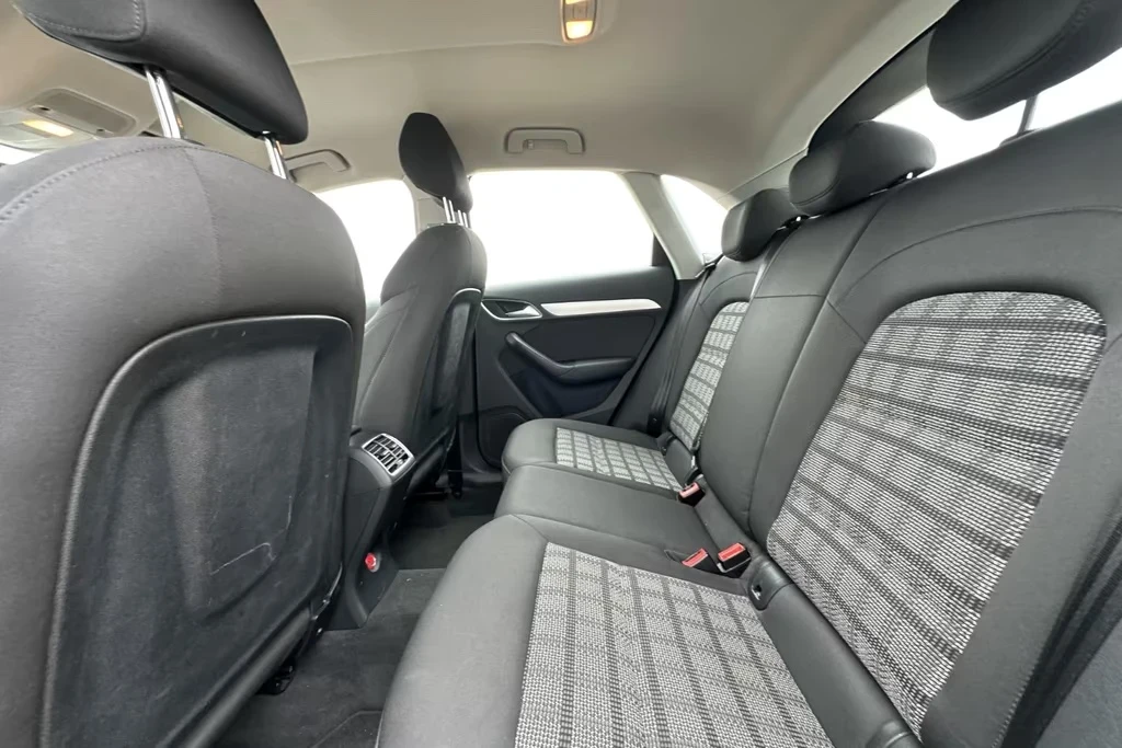 Audi Q3 2.0tdi.  184PS DSG Quattro DK, снимка 15 - Автомобили и джипове - 54316192