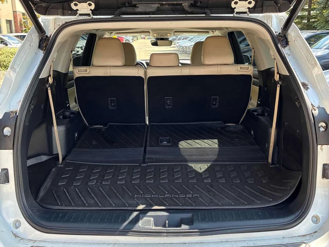 Toyota Highlander * XLE * АВТОКРЕДИТ БЕЗ ПЪРВОНАЧАЛНА ВНОСКА* , снимка 13 - Автомобили и джипове - 55786033