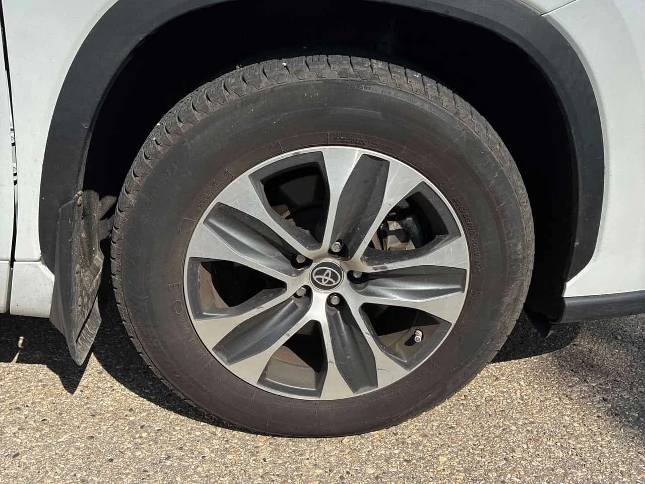 Toyota Highlander * XLE * АВТОКРЕДИТ БЕЗ ПЪРВОНАЧАЛНА ВНОСКА* , снимка 7 - Автомобили и джипове - 55786033