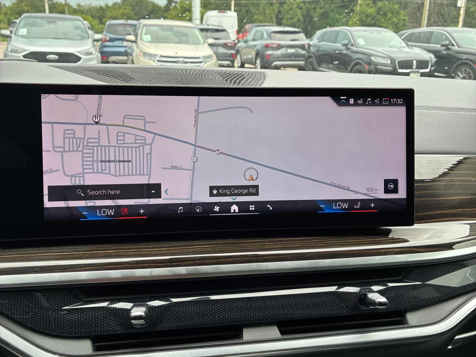 BMW X7 * xDrive40i * АВТОКРЕДИТ БЕЗ ПЪРВОНАЧАЛНА ВНОСКА* , снимка 12 - Автомобили и джипове - 56057588