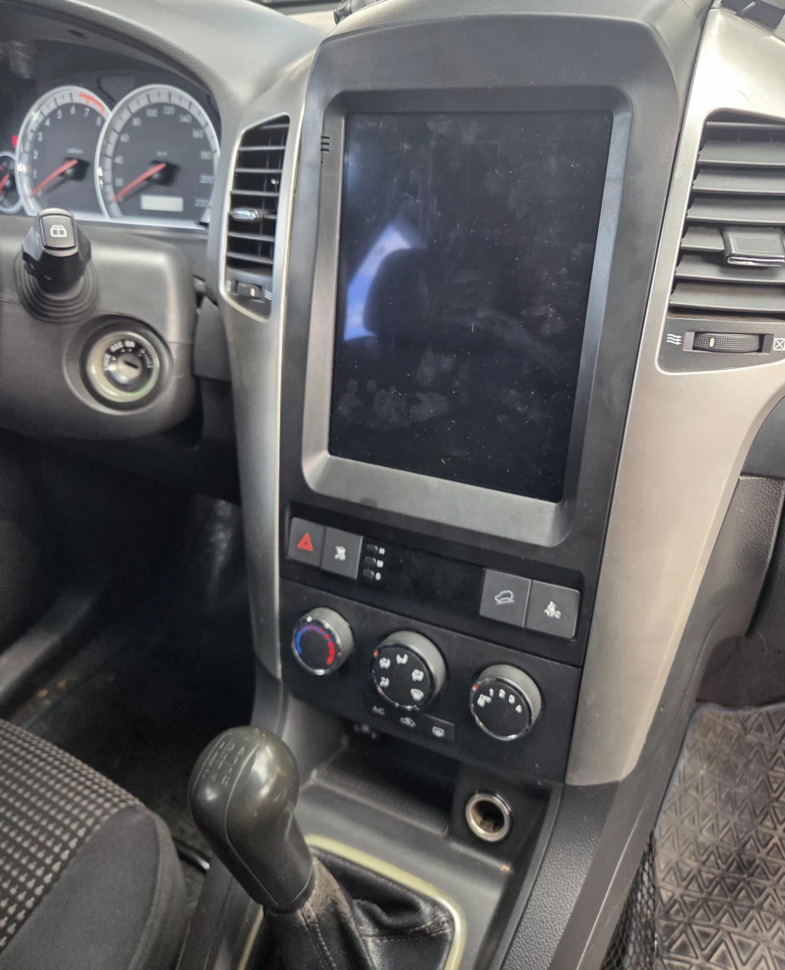 Chevrolet Captiva, снимка 12 - Автомобили и джипове - 56246864