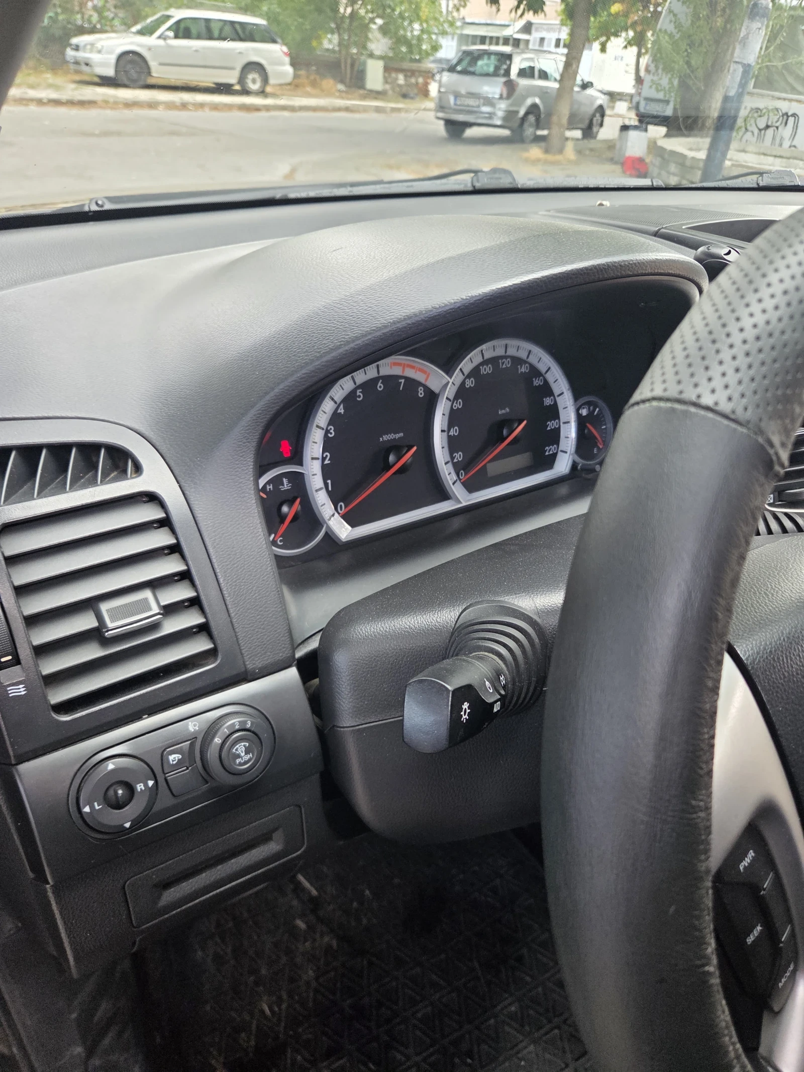 Chevrolet Captiva, снимка 7 - Автомобили и джипове - 56246864