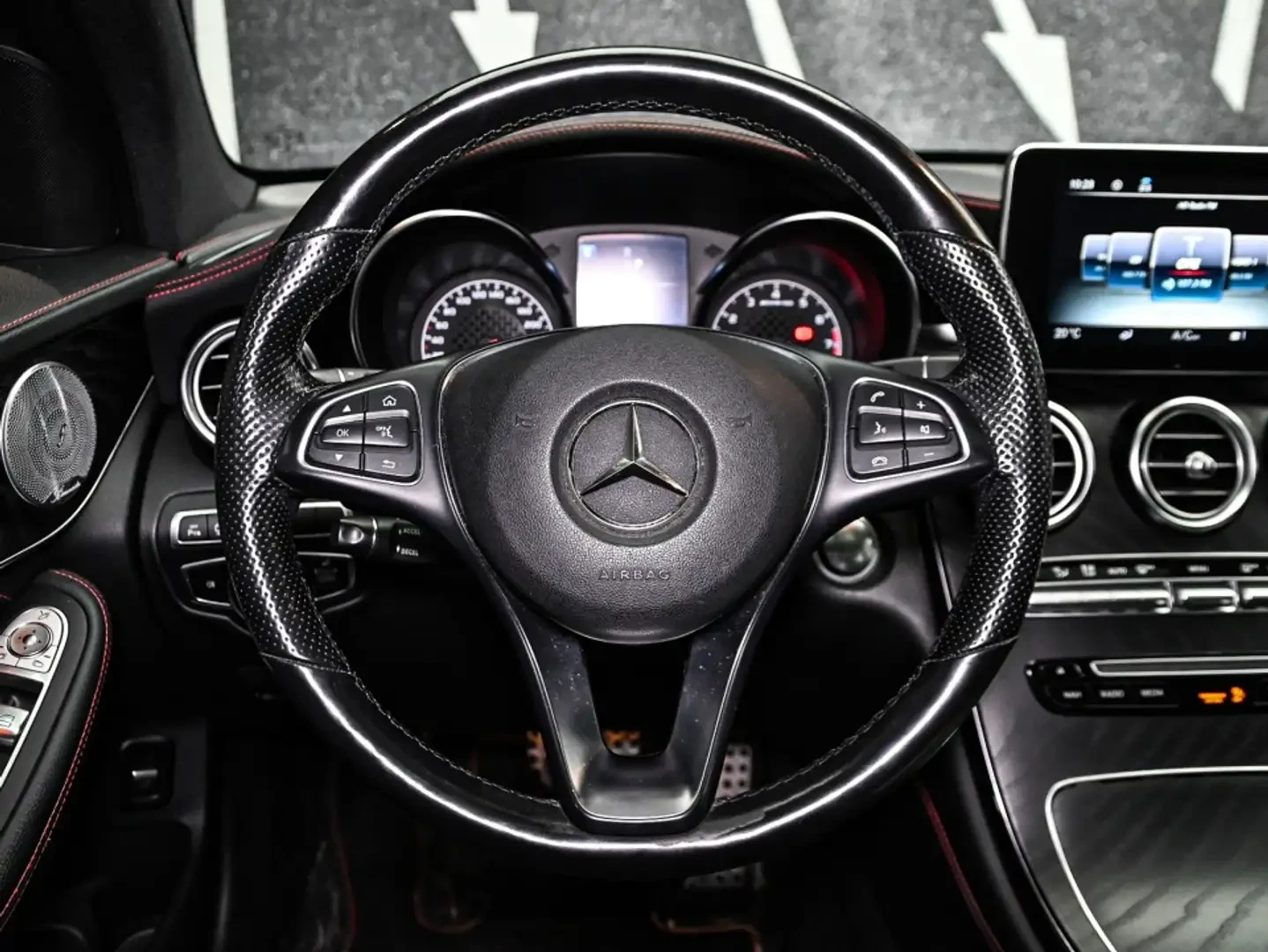 Mercedes-Benz GLC 43 AMG BURMESTER/360 CAMERA/PANORAMA/ALCANTARA/, снимка 11 - Автомобили и джипове - 56253790