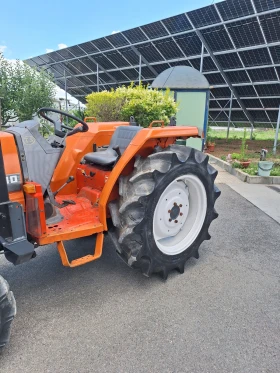 Трактор Kubota, снимка 5