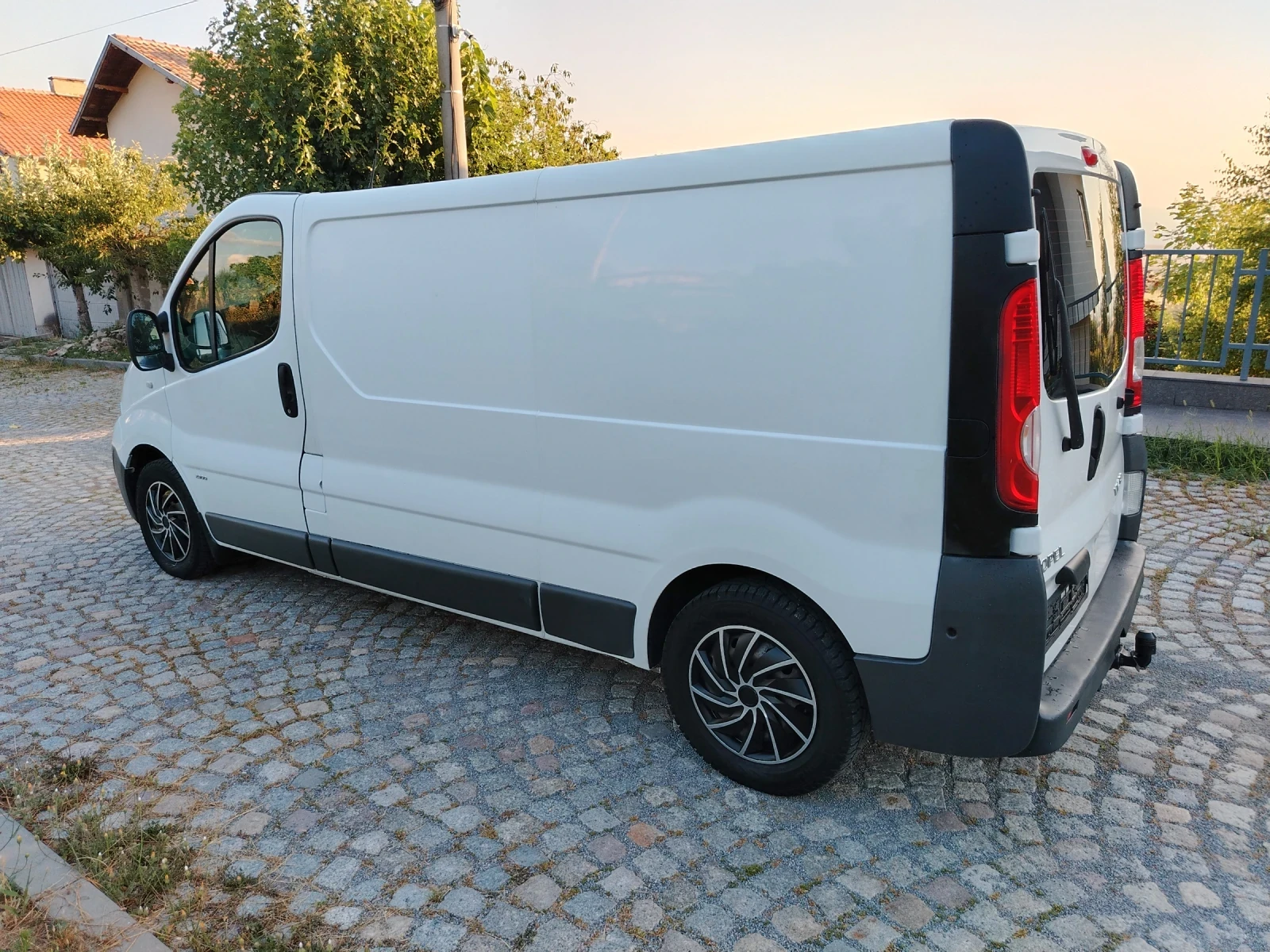 Кемпер Renault Opel Vivaro, снимка 4 - Каравани и кемпери - 55354984