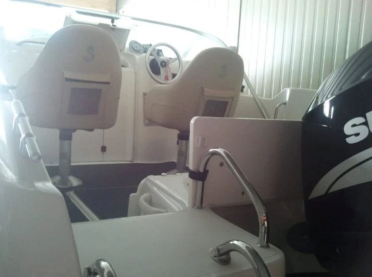 Моторна яхта Beneteau 550 Flyer, снимка 14 - Воден транспорт - 54346313