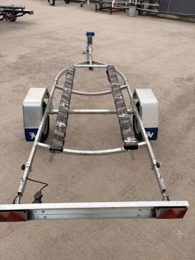 ����� �� �������� �� �� ��������� NIEWIADOW �� ���� P750S - �� 750 kg