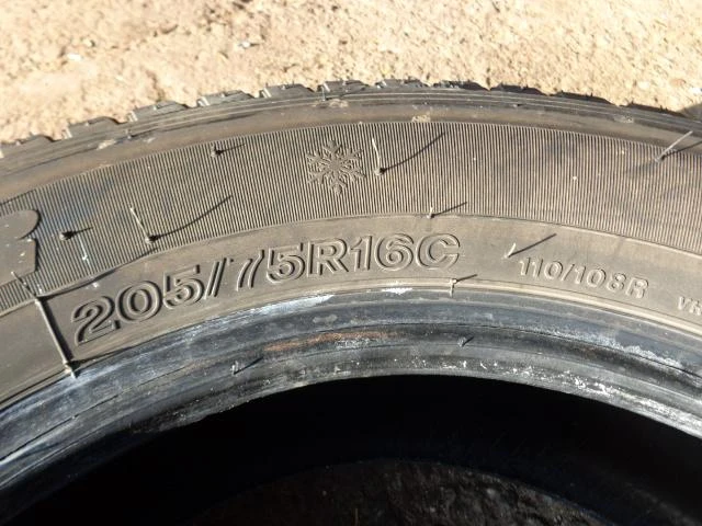 Гуми Зимни 205/75R16, снимка 11 - Гуми и джанти - 12892211