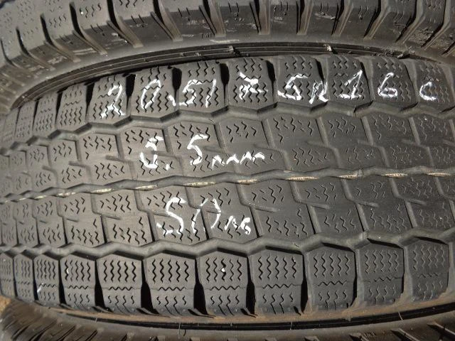 Гуми Зимни 205/75R16, снимка 4 - Гуми и джанти - 12892211