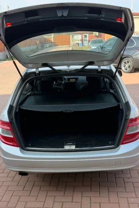 Mercedes-Benz C 220 АВТОМАТИК* ТОП СЪСТОЯНИЕ* БЕЗ ЗАБЕЛЕЖКИ, снимка 9