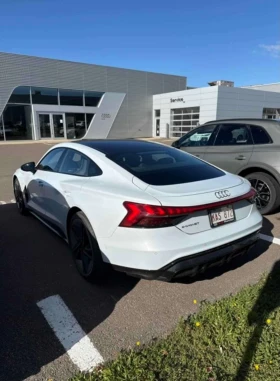 Audi E-Tron GT * quattro * АВТОКРЕДИТ* , снимка 3