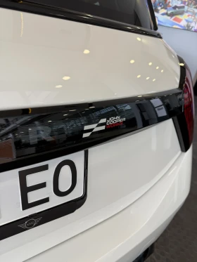 Mini John Cooper Works 231кс. първи собственик, оставащи 52 вноски - 27999 лв. / 14315.66 € - 35561127 4