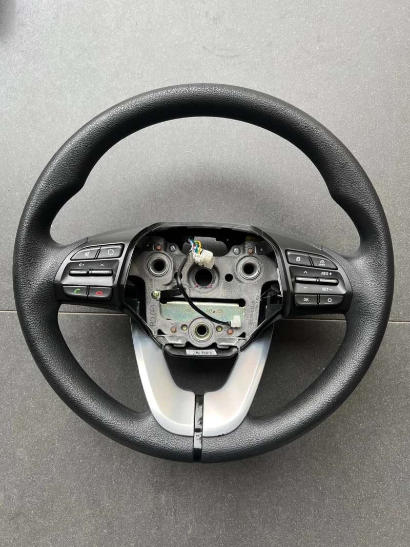 Hyundai I30 1.4i, снимка 4 - Автомобили и джипове - 40355881