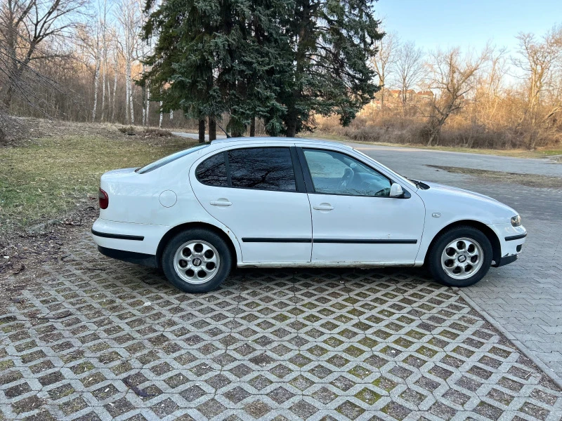 Seat Toledo 1.9 TDI 110hp, снимка 6 - Автомобили и джипове - 44326152