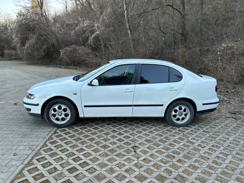 Seat Toledo 1.9 TDI 110hp, снимка 2 - Автомобили и джипове - 44326152
