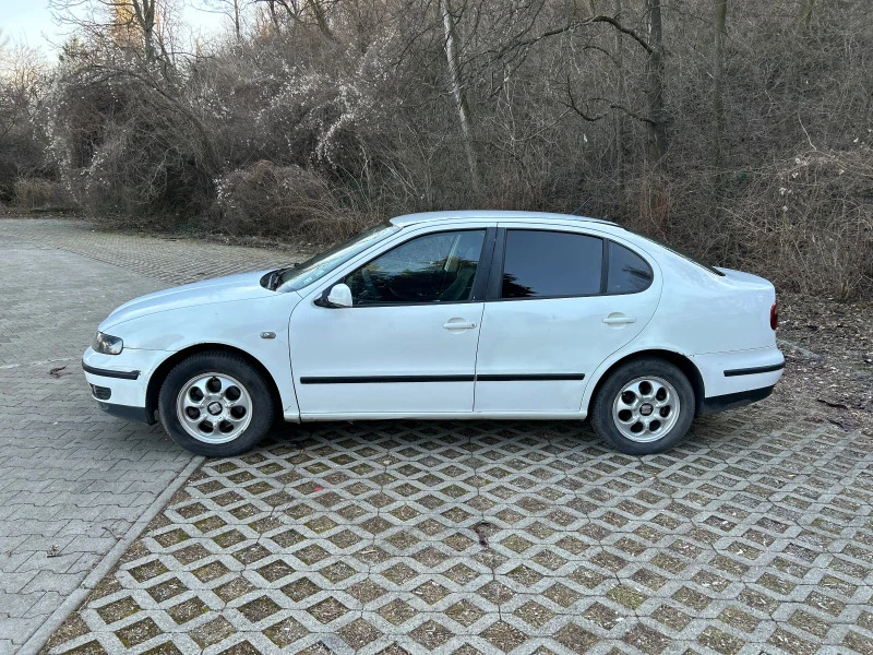 Seat Toledo 1.9 TDI 110hp, снимка 2 - Автомобили и джипове - 44326152