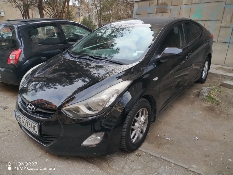 Hyundai Elantra, снимка 2 - Автомобили и джипове - 49145596