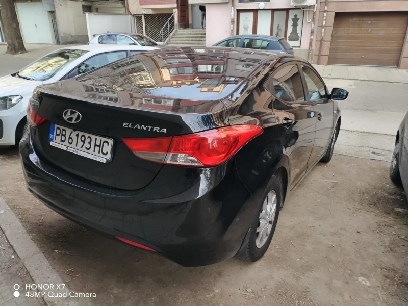 Hyundai Elantra, снимка 3 - Автомобили и джипове - 49145596