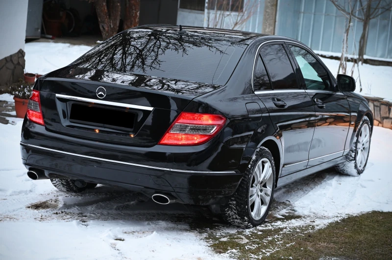 Mercedes-Benz C 320 УНИКАТ FULL Harman Kardon, снимка 7 - Автомобили и джипове - 49258630