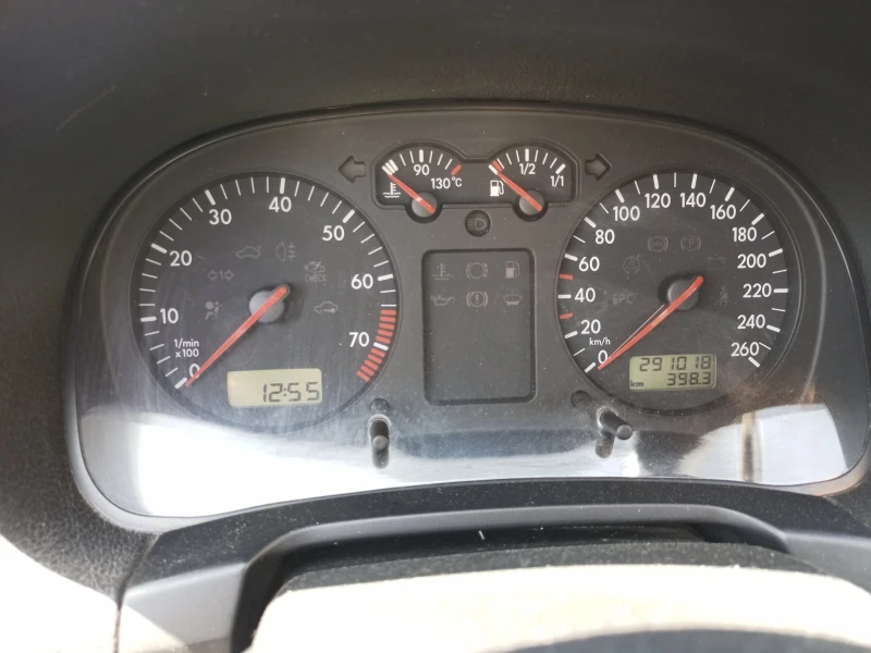 VW Golf IV, снимка 9 - Автомобили и джипове - 52156105