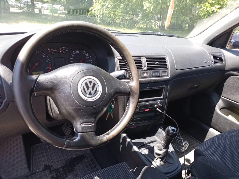 VW Golf IV, снимка 10 - Автомобили и джипове - 52156105