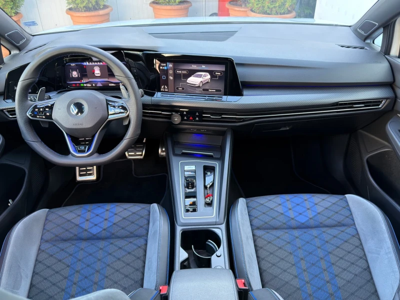 VW Golf 8 R 2.0 TSI OPF 4MOTION, снимка 7 - Автомобили и джипове - 53036244