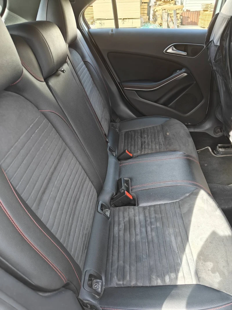 Mercedes-Benz A 180 AMG, снимка 3 - Автомобили и джипове - 52539436